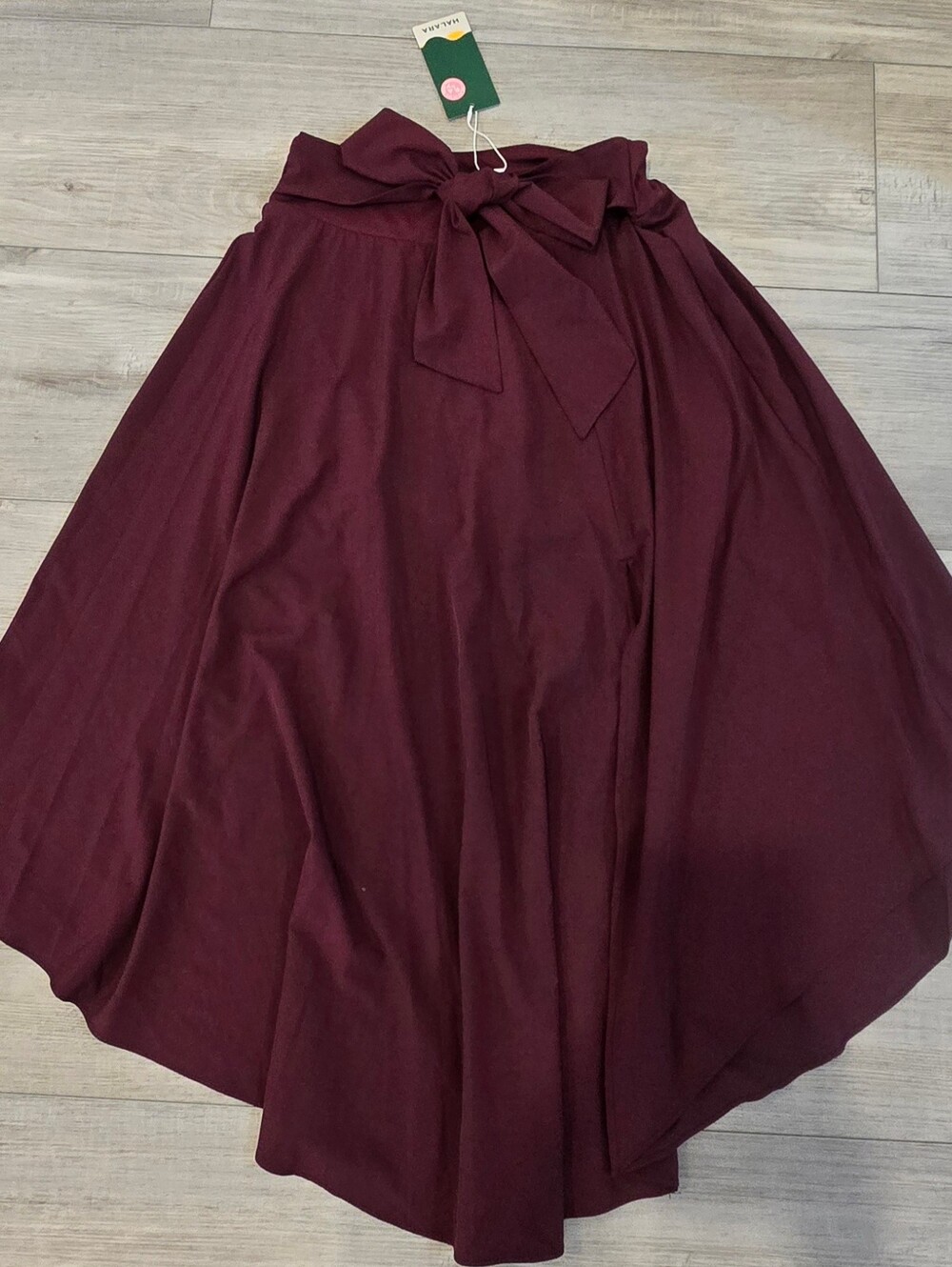 Breezeful High Waisted Tie Side 2-in-1 Curved Hem Flowy Quick Dry Midi Skirt - Picture 10 of 13